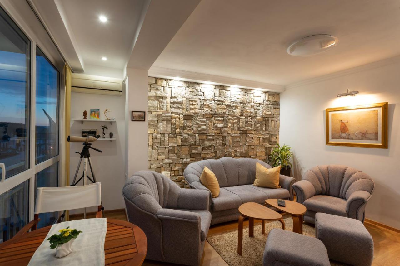 Tsarevets Panoramic Apartments فيليكو ترنوفو المظهر الخارجي الصورة